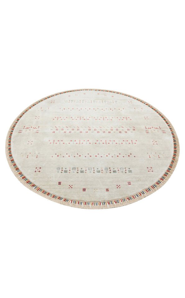 ZR 06 BEIGE Q Otantik Desenli Özel Hav Vermeyen ve Kolay Temizlenebilir Tensel Kullanılarak El Emeği ile Özel Tezgahlarda Üretilen Modern Uşak Halısı