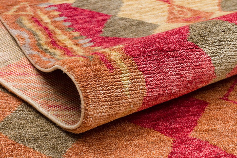 ZR 10 RED AUTUMN Otantik Desenli Özel Hav Vermeyen ve Kolay Temizlenebilir Tensel Kullanılarak El Emeği ile Özel Tezgahlarda Üretilen Modern Uşak Halısı